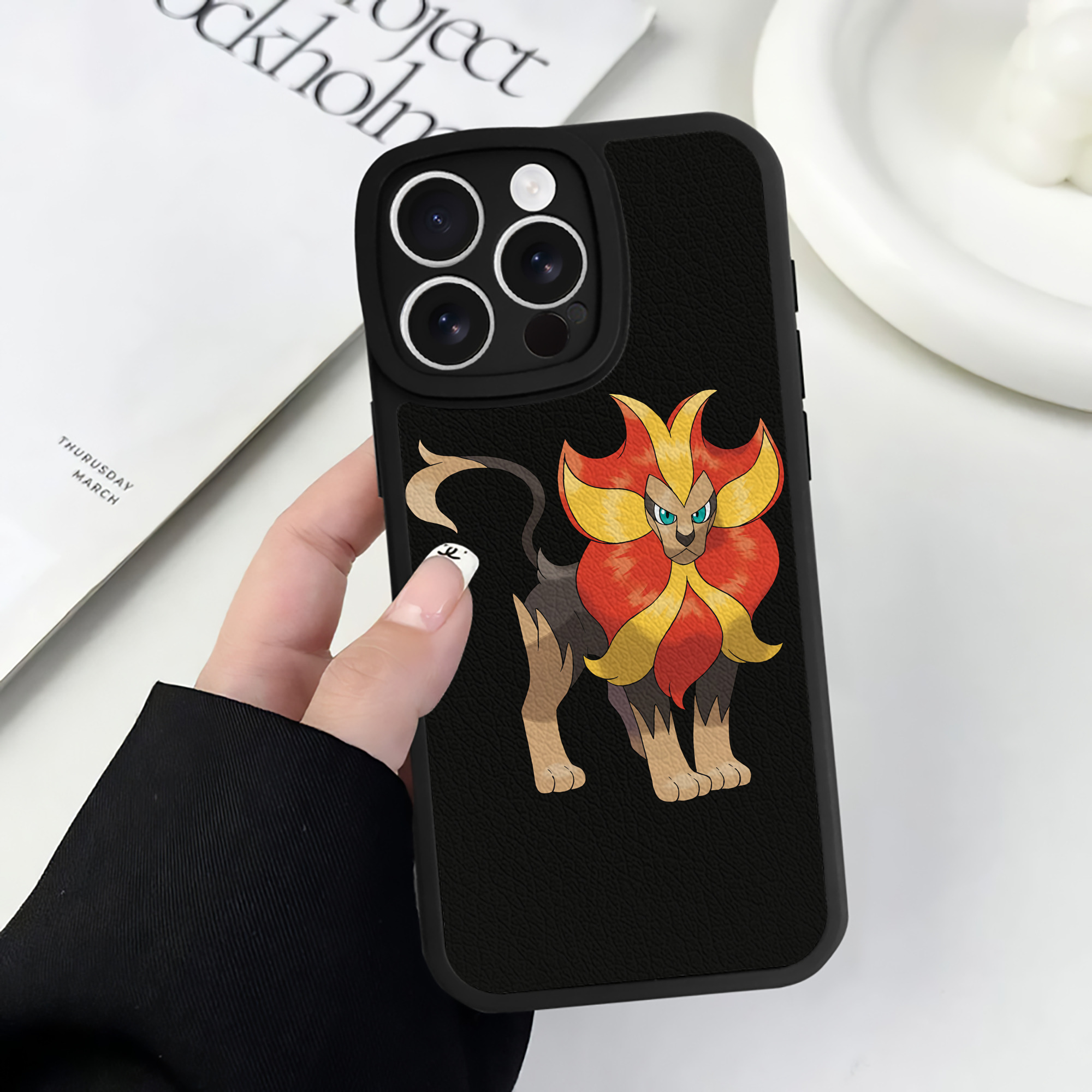 （画像用） ポケットモンスター Pokémon 【iPhone 16シリーズ対応】シリコンスマホケース（レザー調） 材質：シリコン